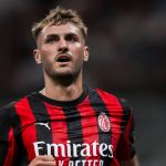 AC Milan Blokir Transfer Meski Santiago Gimenez Sudah Sepakat dengan Porto Santiago Gimenez pemin AC Milan