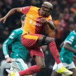 Galatasaray Pasang Harga Mati untuk Victor Osimhen, Arsenal Harus Cari Cara Victor Osimhen pemain Galatasaray