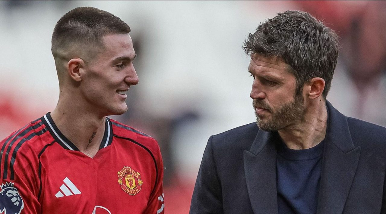 Benjamin Sesko dan pelatih Manchester United Michael Carrick
