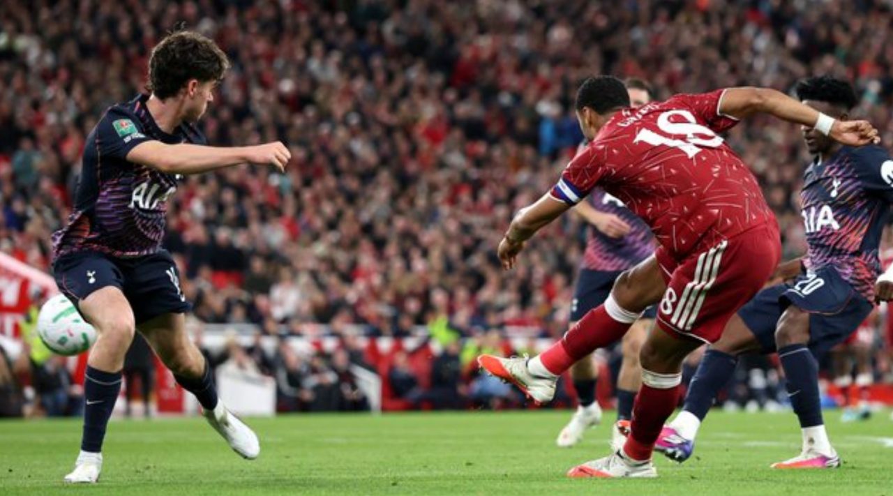 Hasil Liverpool vs Tottenham Hotspur - Carabao Cup 2026