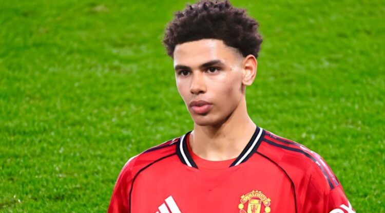Noah Ajayi pemain Manchester United