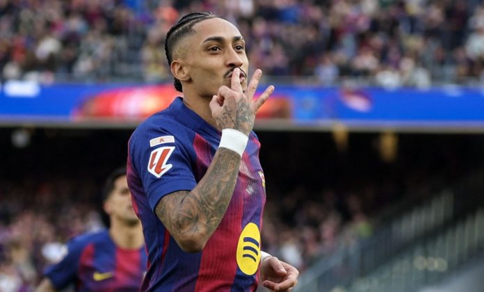 Raphinha pemain Barcelona lewati rekor Lionel Messi Raphinha pemain Barcelona lewati rekor Lionel Messi
