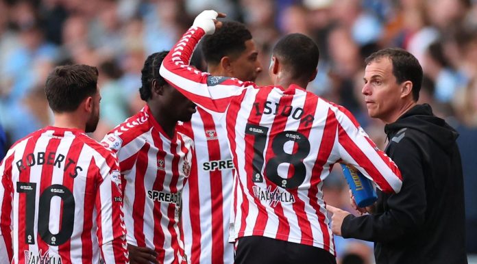 Regis Le Bris dan pemain Sunderland Regis Le Bris dan pemain Sunderland