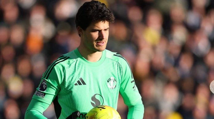 Senne Lammens kiper Manchester United Senne Lammens kiper Manchester United