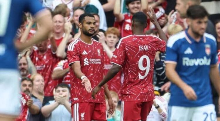Dua bintang Liverpool Alexander Isak dan Cody Gakpo terancam absen di laa kontra Manchester City