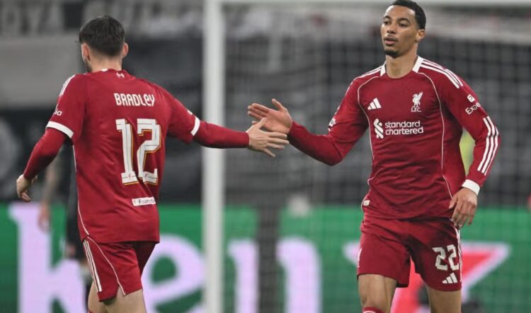Hugo Ekitike dan Conor Bradley pemain Liverpool yang masih dalam masa pemulihan paska cedera