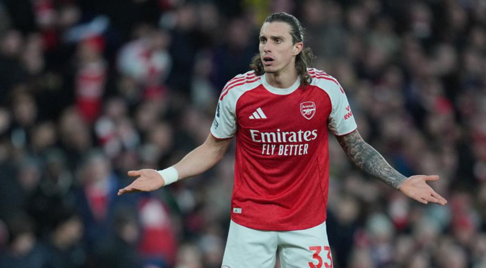Eze Atau Calafiori? Siapa Sebenarnya Yang Bermasalah di Lini Belakang Arsenal? –