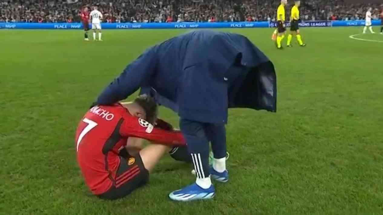 Garnacho menangis di akhir laga Copenhagen